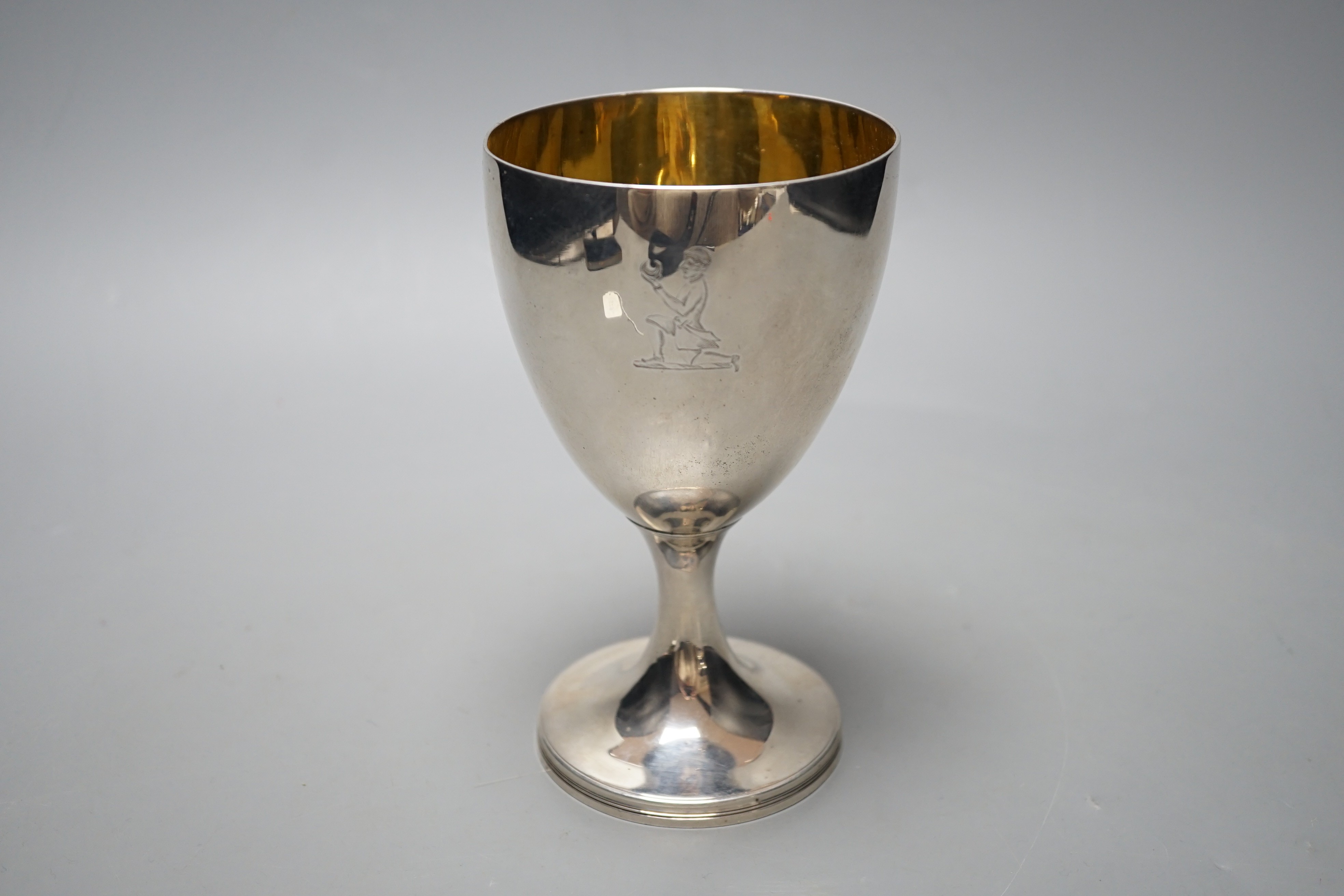A George III silver goblet, by James Mince, London, 1792, with engraved crest, height 15.5cm, 7.6oz.